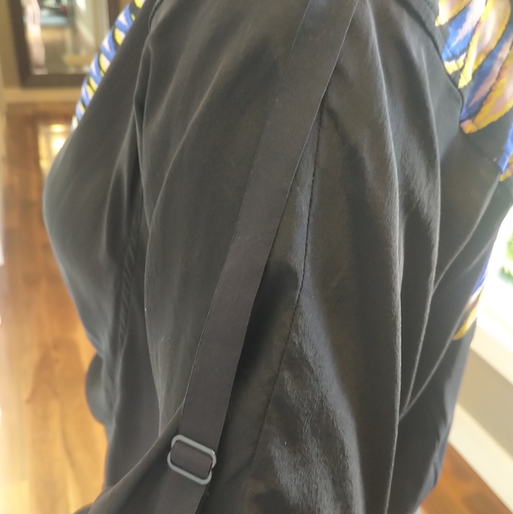 Dress - Picture 7 of 9